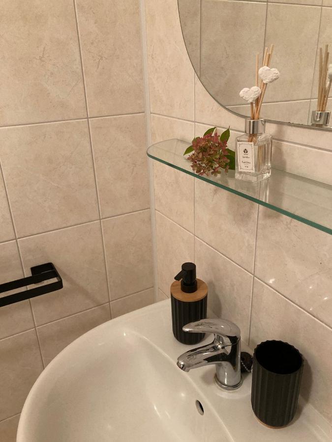 Apartman Nahore Vacov Ngoại thất bức ảnh